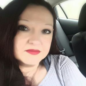 Meet your Posher, Sidney leigh